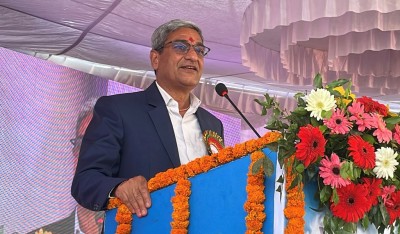  गणतन्त्रको विकल्प अन्य कुनै व्यवस्था हुनसक्दैन: गृहमन्त्री लेखक 